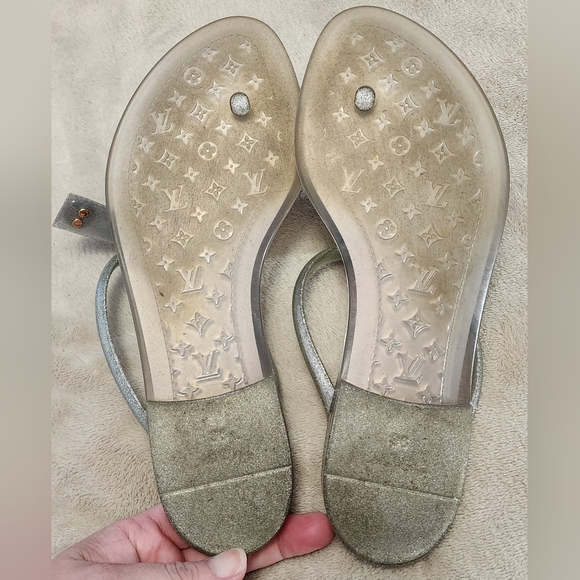 LOUIS VUITTON Silver Jelly Sandals for women in EU 38 Authentic - Picture 8 of 11